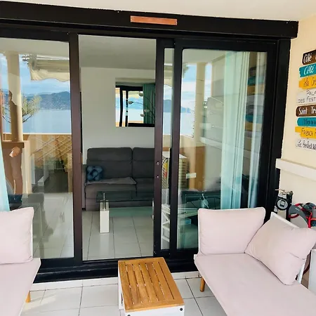 Apartment Le Panoramique - Face A La - Terrasse De 20m2 Et Piscines