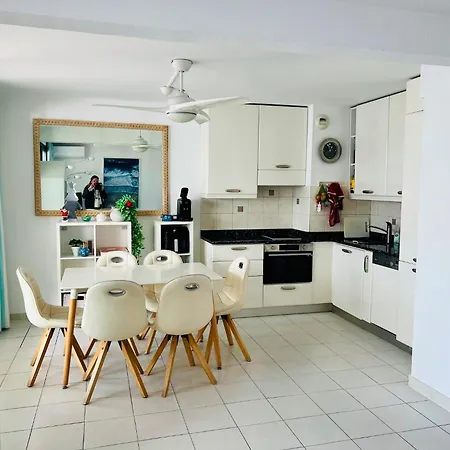 Le Panoramique - Face A La - Terrasse De 20m2 Et Piscines Apartment Cannes