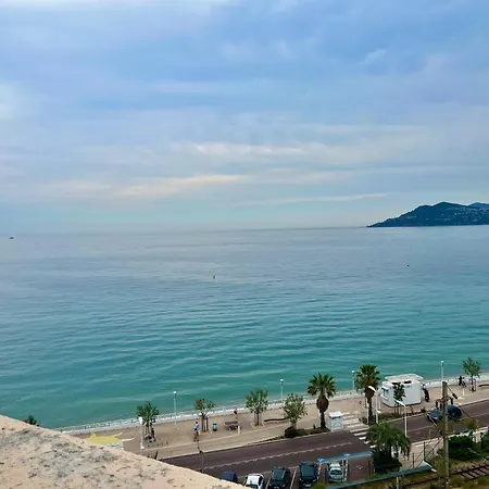 Apartment Le Panoramique - Face A La - Terrasse De 20m2 Et Piscines *