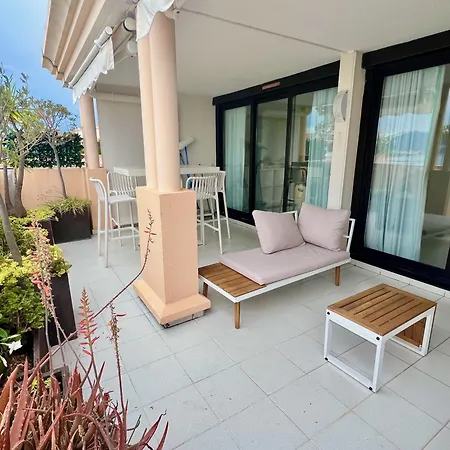 Le Panoramique - Face A La - Terrasse De 20m2 Et Piscines