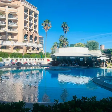 Le Panoramique - Face A La - Terrasse De 20m2 Et Piscines Cannes